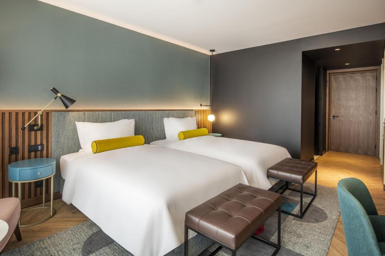 Renaissance Porto Lapa Hotel Bagian luar foto Deluxe room