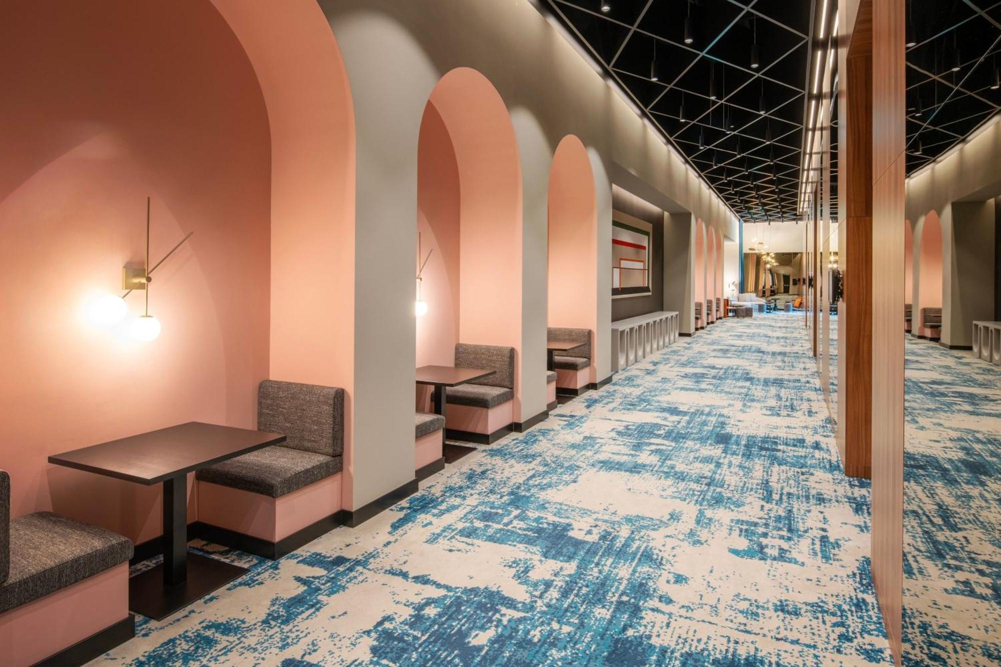 Renaissance Porto Lapa Hotel Bagian luar foto The interior of the lounge