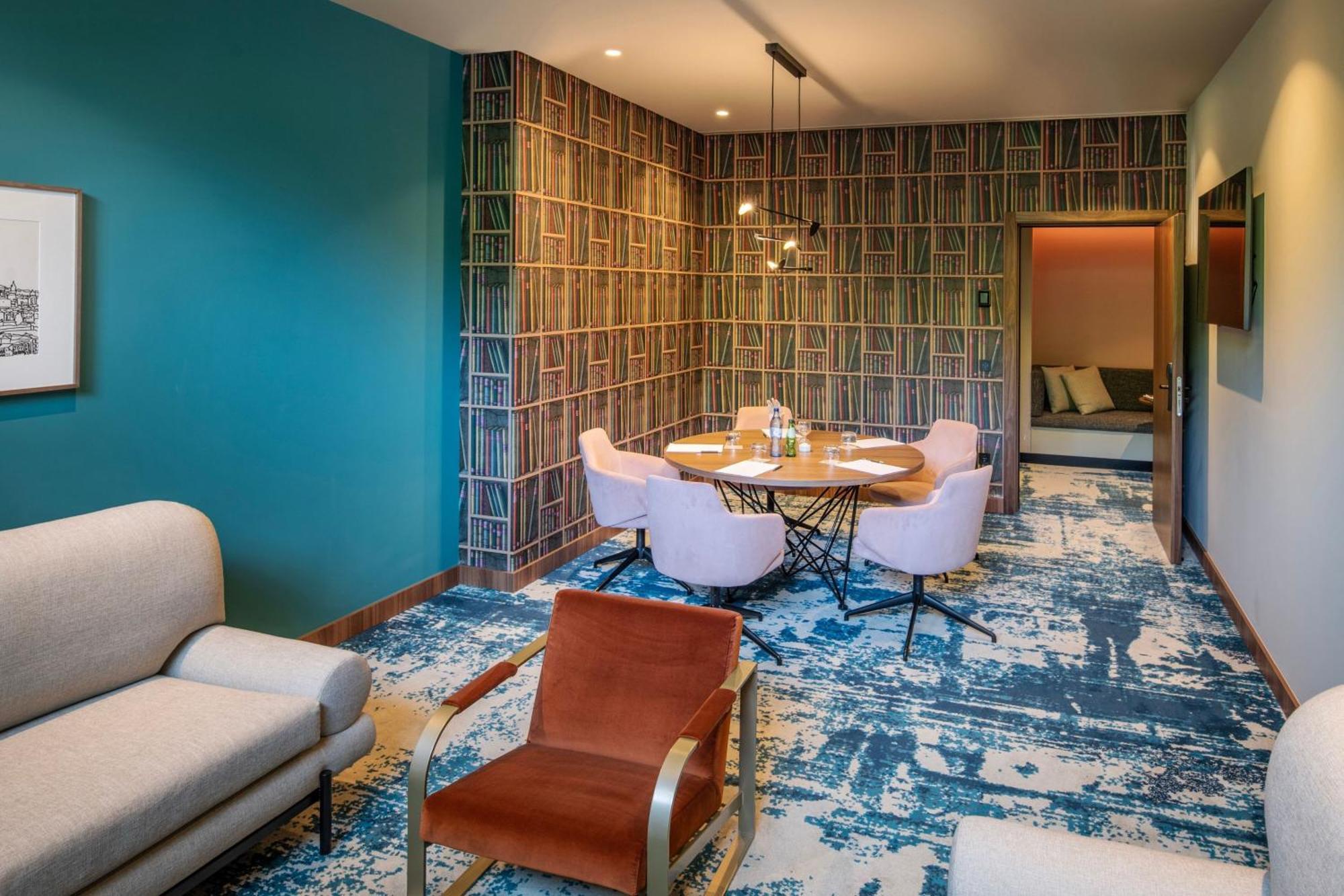Renaissance Porto Lapa Hotel Bagian luar foto Suite at the hotel